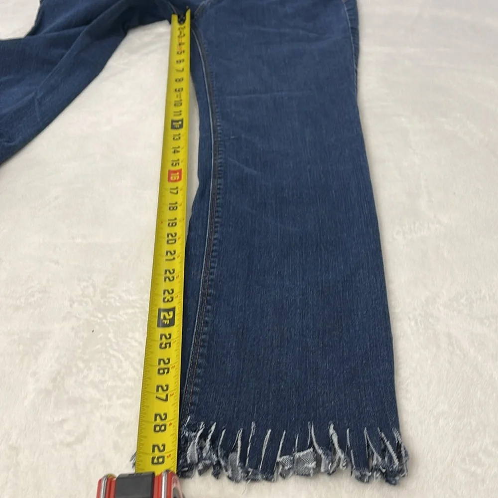 LEVIS 525 STRAIGHT LEG Blue Frayed Hem Women Jeans SIZE 8